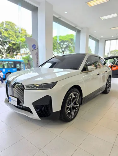 BMW IX XDrive 40M Sport Atelier
