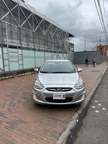 Hyundai Accent GL i25