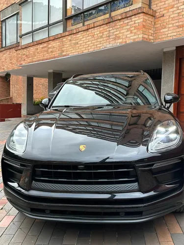 Porshe macan 2024 2.0 turbo