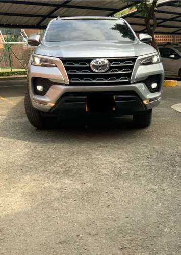 Toyota Fortuner Turbo Diesel - Modelo 2023 