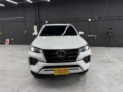 Toyota Fortuner SRV 4x2 diesel 2024