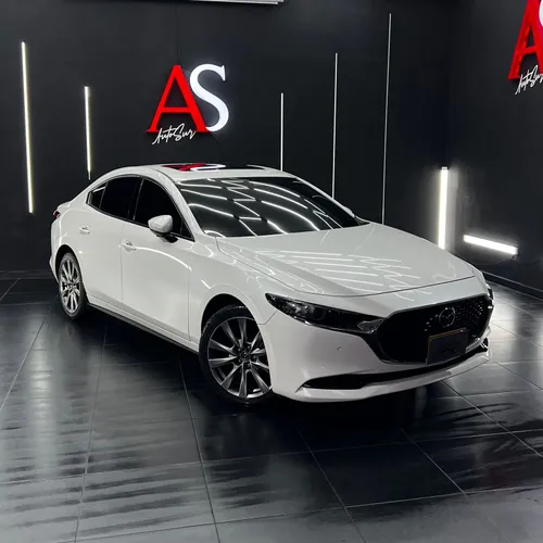 Mazda 3 2.0 Grand Touring Hibrido 2023
