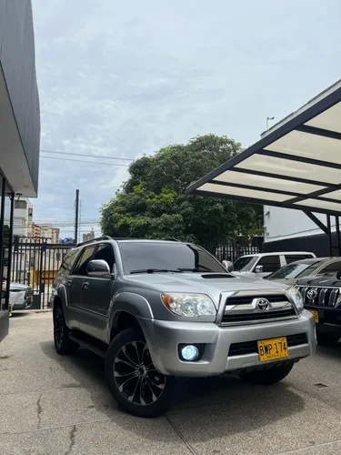 Toyota  4runner SR5  2006