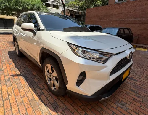 Toyota RAV4 4x4 Limited Gasolina Modelo 2020