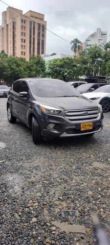 EN VENTA FORD ESCAPE SE AT