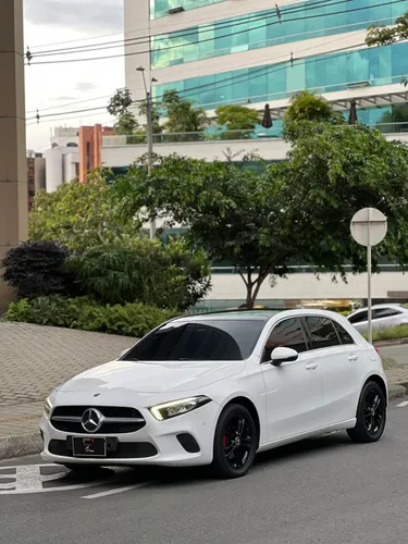 Mercedes Benz A200 Progressive 1.3cc turbo