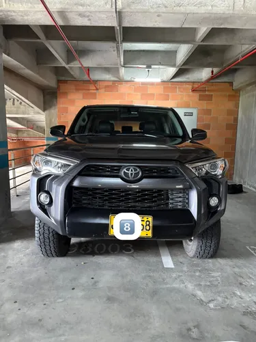 Toyote 4runner sr5 