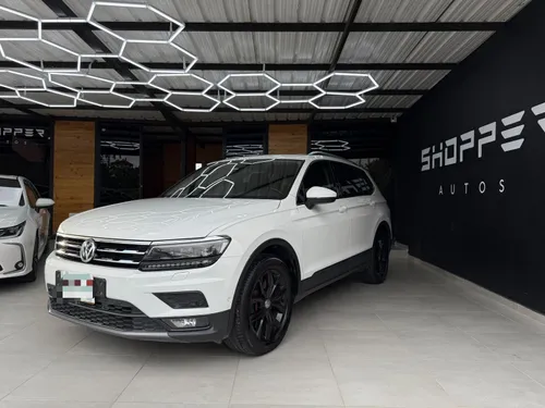 Vendo Volkswagen tiguan comfortline Automtica 4X4 modelo 2018