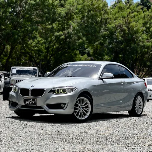 BMW 220i 2016 2.0 