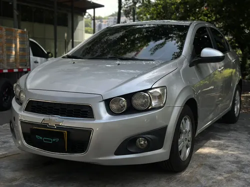 Chevrolet Sonic Lt 2016