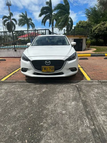 Mazda 3 sport grand turing