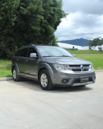 DODGE JOURNEY SE 2012