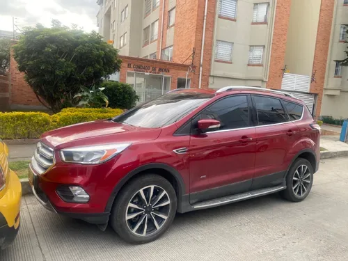 Ford Escape 2.0 Titanium 2017 4X4