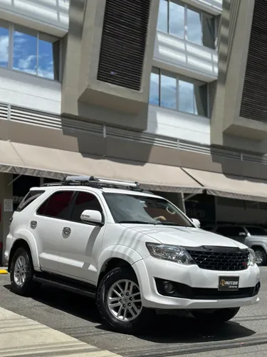 TOYOTA FORTUNER 