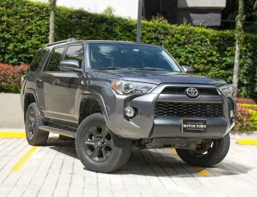 TOYOTA 4RUNNER SR5 2017 