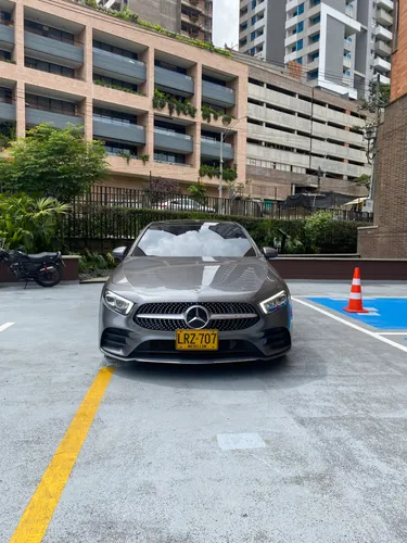 Mercedes benz A200 