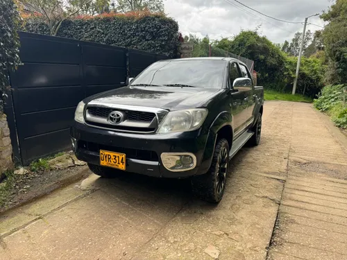 Toyota Hilux 2.5 Disel 4x4  Modelo 2008  Mecnica  211.000 km