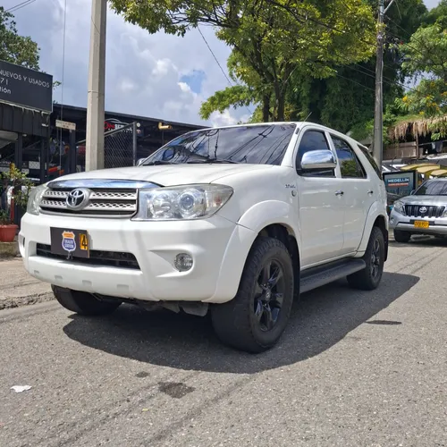 Toyota Fortuner automtica 4x2 2.7