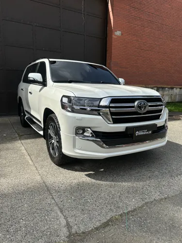 Toyota LC200 Sahara Executive Lounge 2020 Blindada