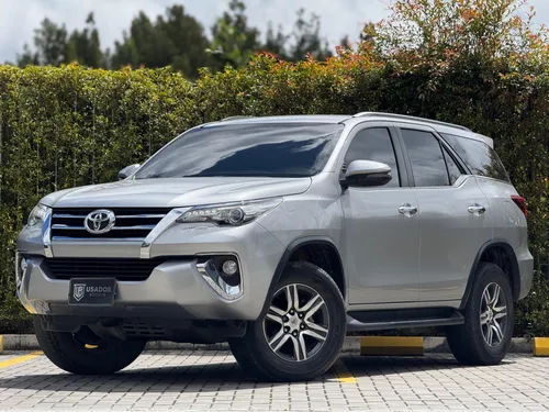 TOYOTA FORTUNER STRETT -2019-