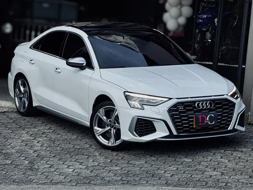 Audi S3 TFSI S-Tronic Quattro sedan 