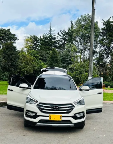 Hyundai Santafe PREMIUM GLS Mod 2016 - 2.4 Gasolina 