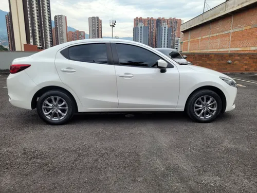 Mazda 2 prime 2021 sedan automatico