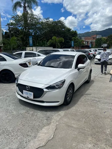 MAZDA 2 TOURING