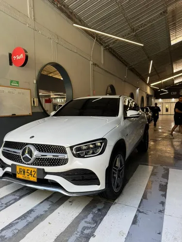 Mercedes Benz GLC300e Coupe Híbrida Enchufable 