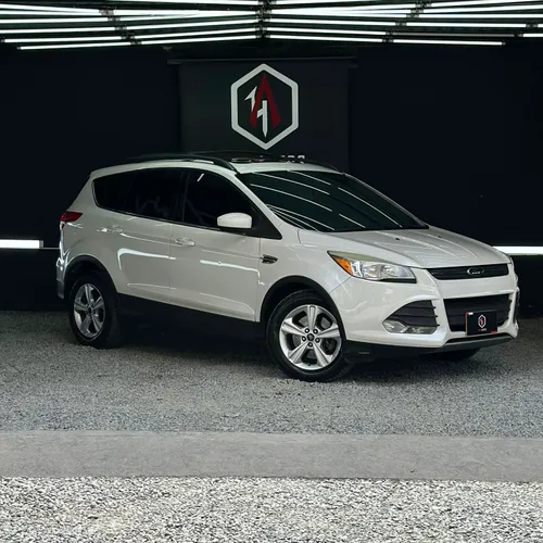 FORD ESCAPE SE 4x4 2014