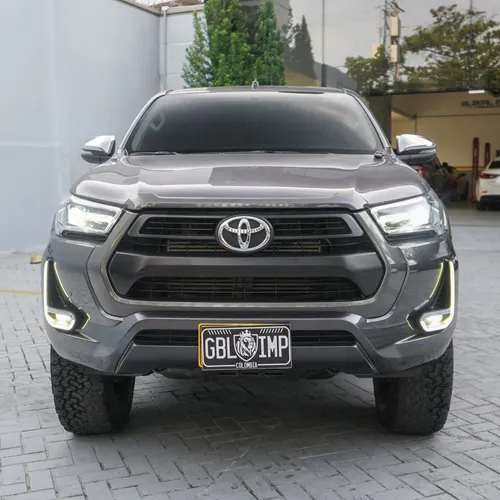 Toyota Hilux SR 2022