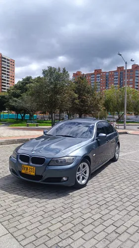 BMW 320i