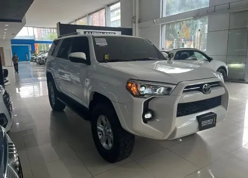 Toyota 4Runner SR5 