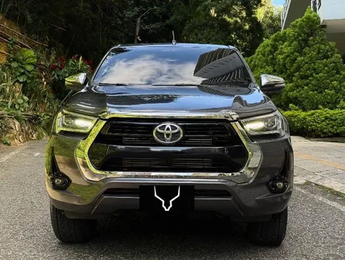 Toyota Hilux SRV 2022