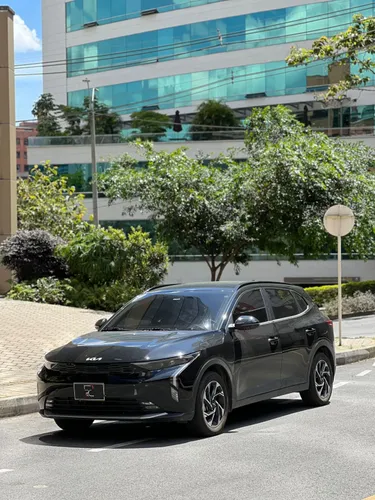 Kia K3 Cross Zenith 1.6cc 2025