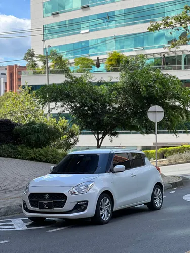 Suzuki Swift Hybrid 1.2cc