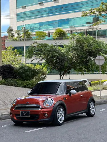 Mini Cooper R56 Coupe 1.6cc