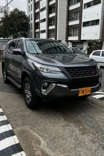Toyota Fortuner SW4 2019