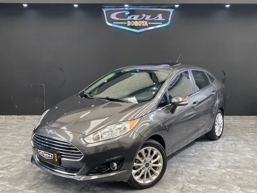 Ford Fiesta TITANIUM 2017 AT