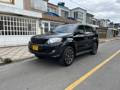 Toyota Fortuner 2.7 SR5 2015