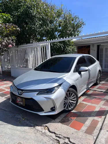 Toyota corolla hibrido 2024 xei
