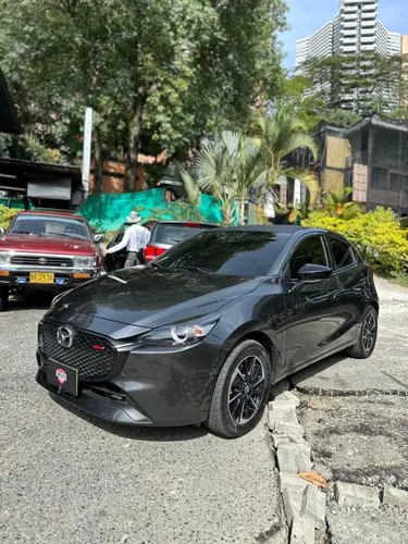 Mazda 2 Grand Touring LX Carbon Edition 2025