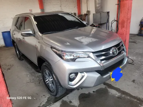 Toyota fortuner 2.4 street 4x2 2018