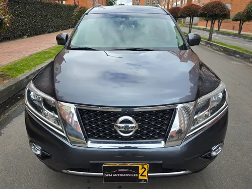 Nissan Pathfinder Exclusive 2015