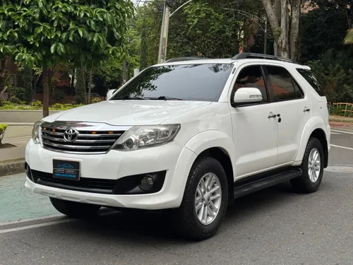 Toyota Fortuner SR5 4x4 2012