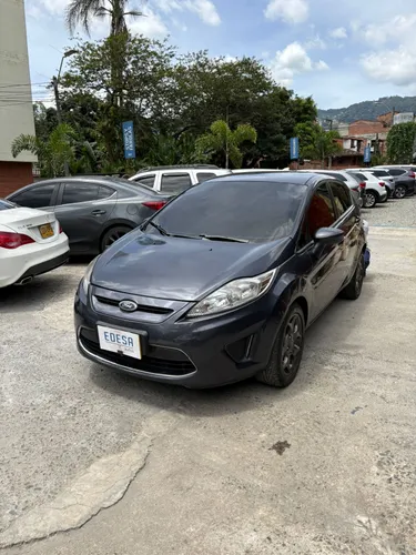 FORD FIESTA SE