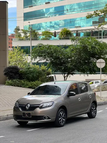 Renault Sandero Intens 1.6cc 16v 
