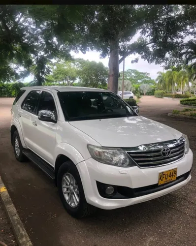 Toyota fortuner 2.7 4x4 2011
