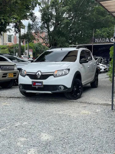 Renault Sandero stepway intens treck 2018 automática 