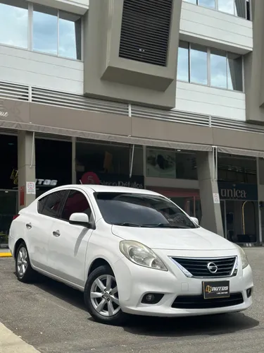 NISSAN VERSA ADVANCE 